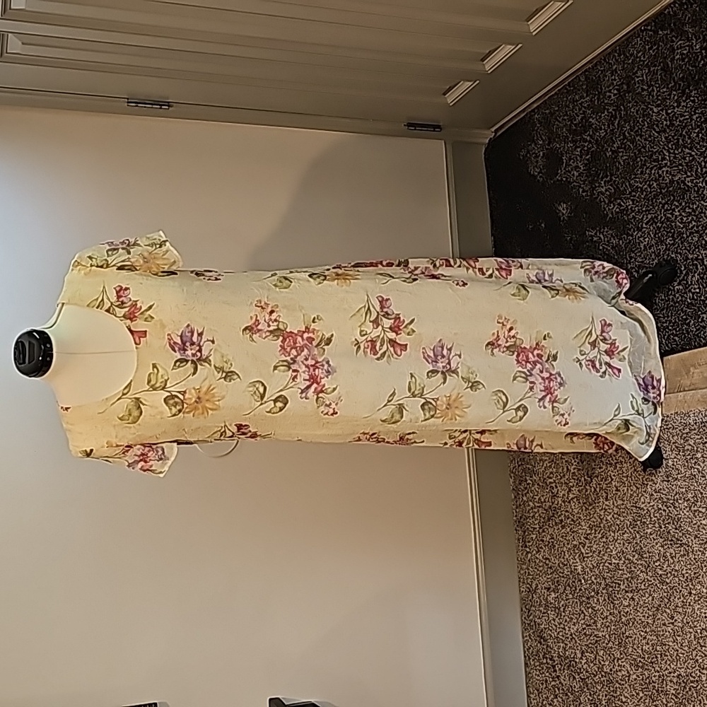 Pretty JBS Ltd. Size 12 floral dress